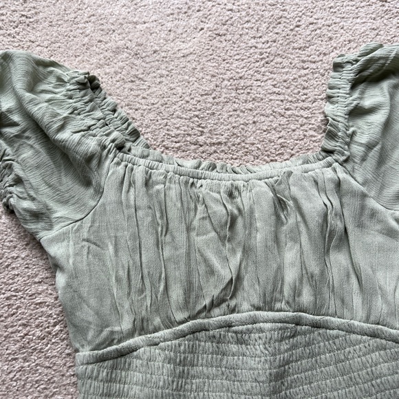 Hollister Saidie On Off Shoulder Tiered Sundress Dress Skort Sage Green Ruffle M - Picture 5 of 14